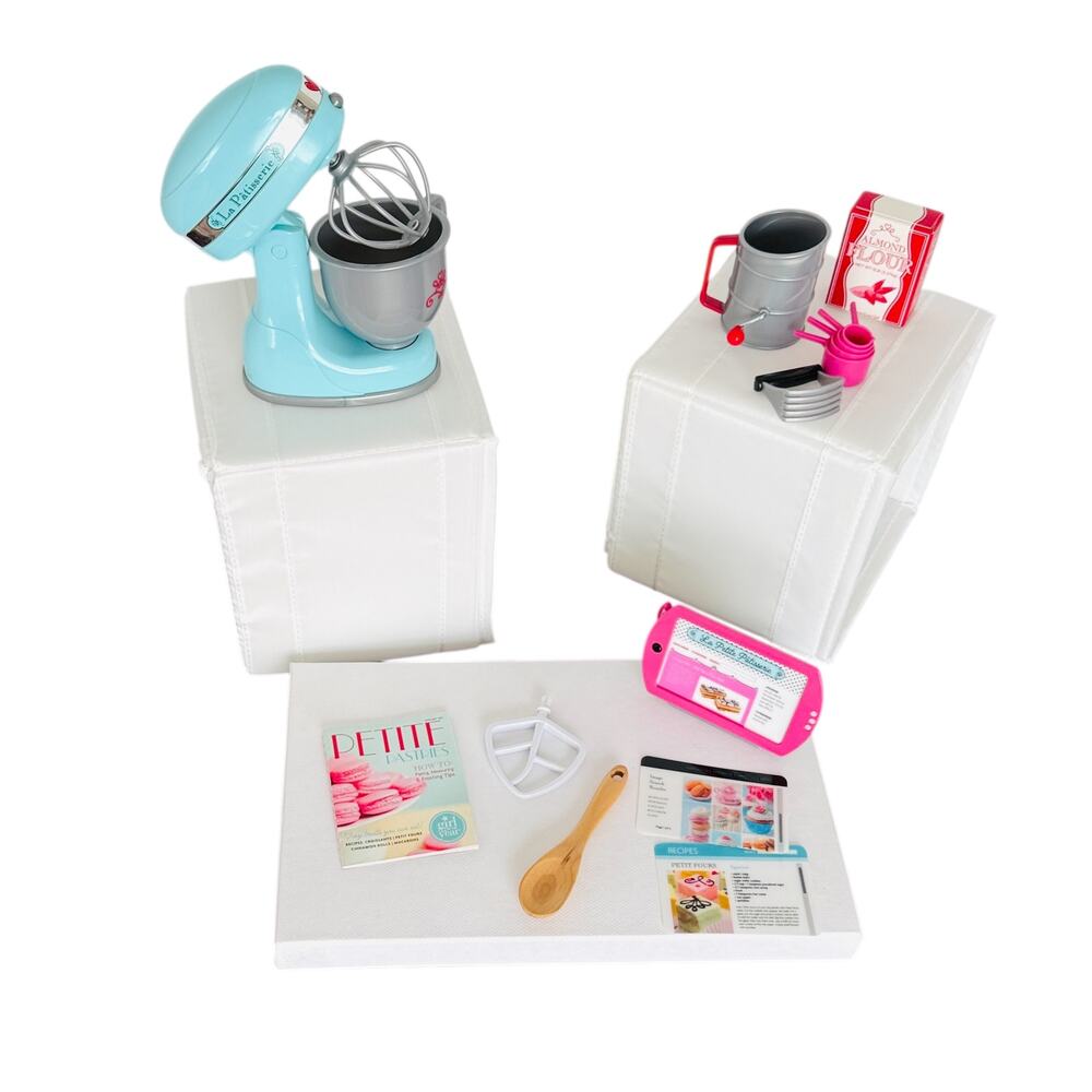 American Girl Grace's Baking Set (Battery Operated Mixer) - Picture 3 of 7